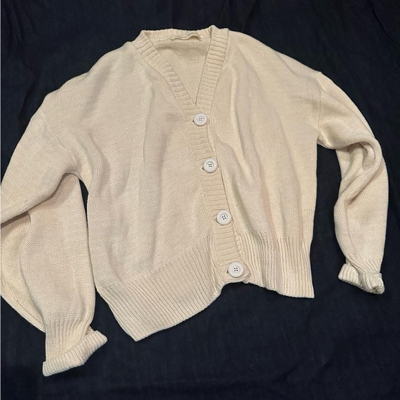 Nonna Lietta Theta Cardigan - Picture 3 of 8